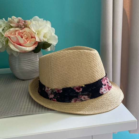 Beach fedora Charlotte Russe - Picture 2 of 5